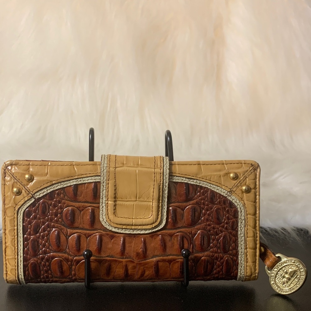 BRAHMIN Crocodile Embossed Brown and Tan Women's Wallet (EUC)